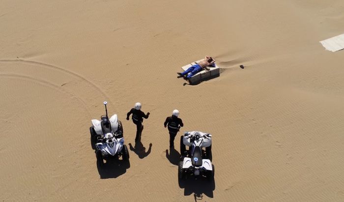 man-breaking-quarantine-italy-beach-jokes