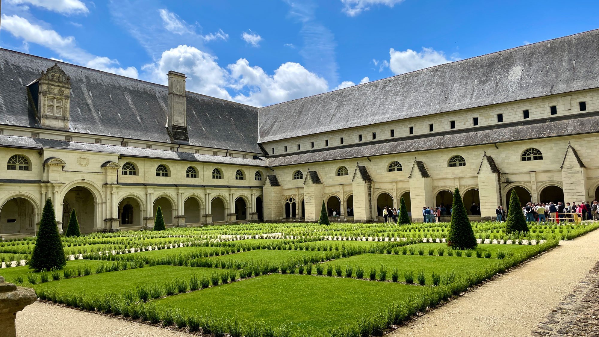 Fontevraud-l'Abbaye